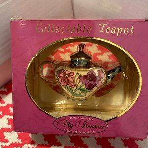 My Treasure Genuine Porcelain Teapot